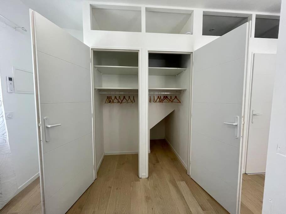 Studio entièrement rénové, situé au cœur du Quartier Haut Sète Extérieur photo