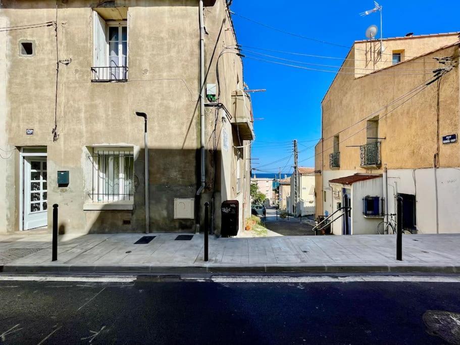 Studio entièrement rénové, situé au cœur du Quartier Haut Sète Extérieur photo
