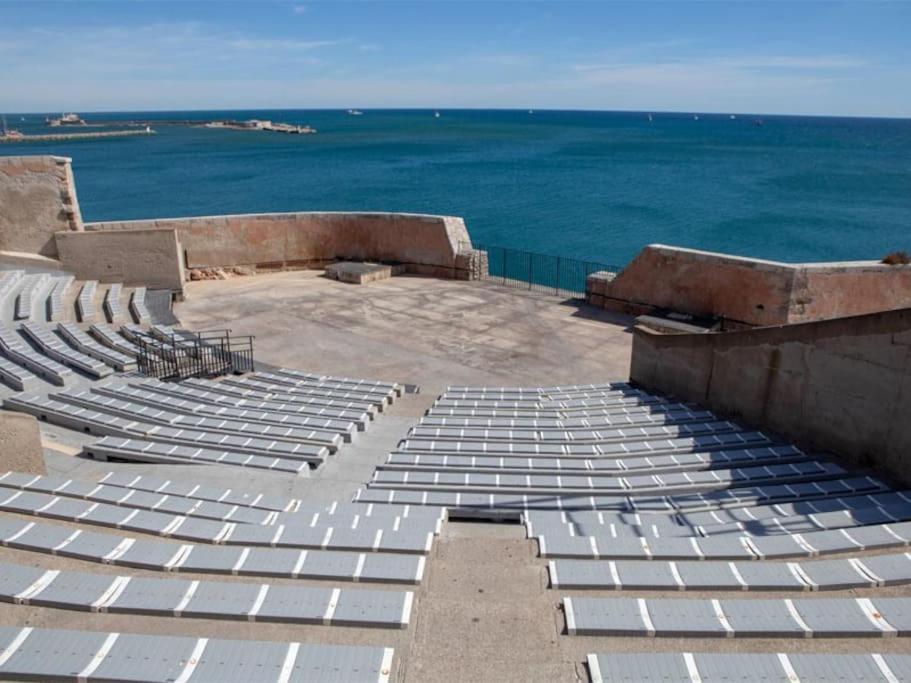 Studio entièrement rénové, situé au cœur du Quartier Haut Sète Extérieur photo